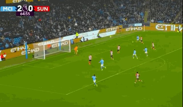 1765038452638041825.gif 3-0福登.gif