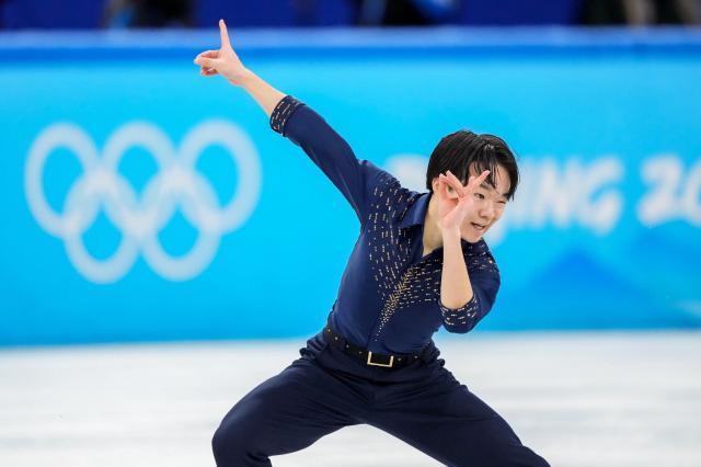 figure-skating-beijing-olympics-738-superJumbo.jpg