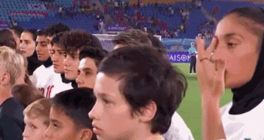 开云体育app-伊朗女足7人&amp;quot;叛逃&amp;quot;细节曝光！摘下头巾激动流泪，获澳洲庇护